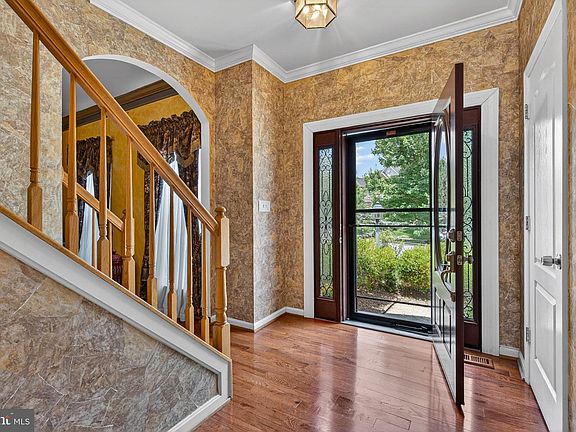 4th image of 5076 Springhouse Cir