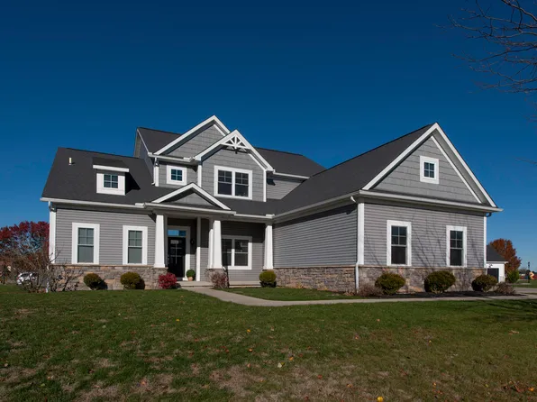 39 Harlamert Dr, New Bremen, OH 45869