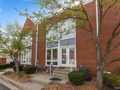 346 W Crescent Ln #9, Detroit, MI, 48207