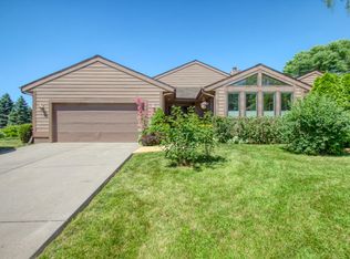 N80W13394 River Park Dr, Menomonee Falls, WI