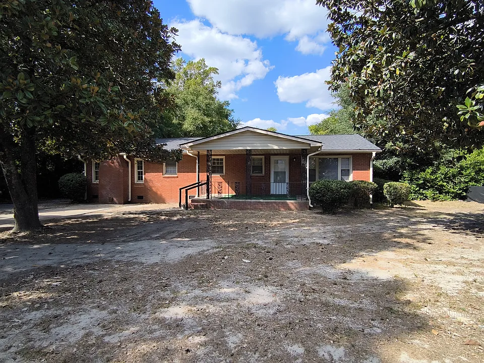 3920 Donna St