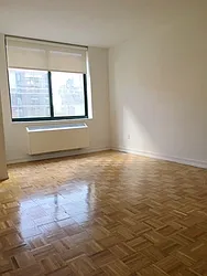 Rented by LL Real Estate Services