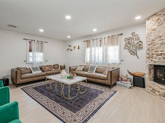 4th image of 99-78 164th Road