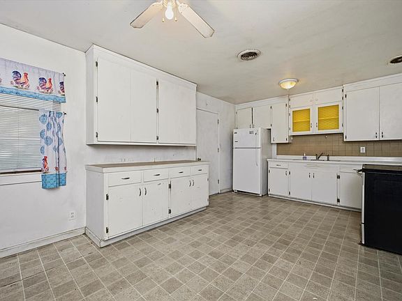 5th image of 340 16th Street