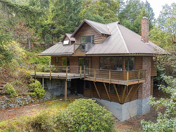 3rd image of 6697 Genoa Bay Rd
