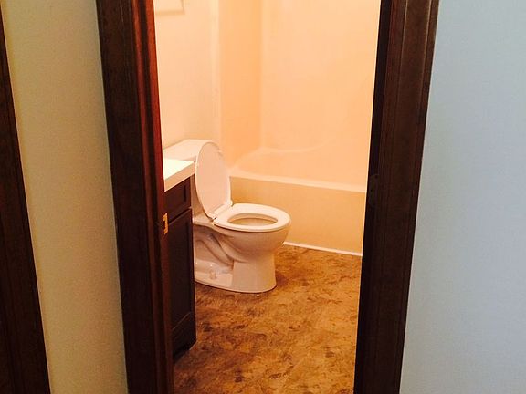 5th image of 406 & 408 Lee St #406-4
