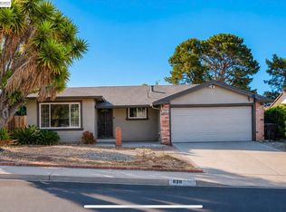 828 Coral Dr, Rodeo, CA 94572