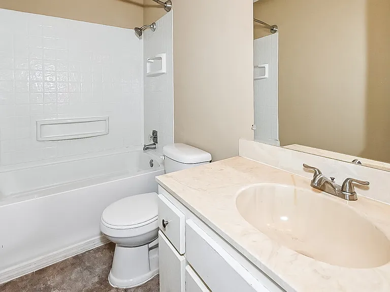 7914 Terry Franklin Dr — Photo 15