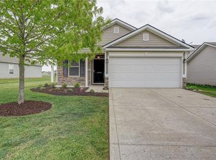 3425 Firethorn Dr, Whitestown, IN 46075