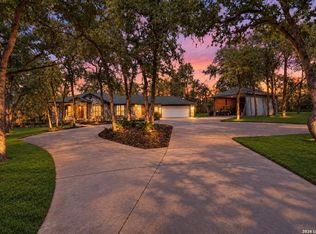 202 OAK BEND DR, La Vernia, TX 78121