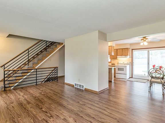 living/dining area