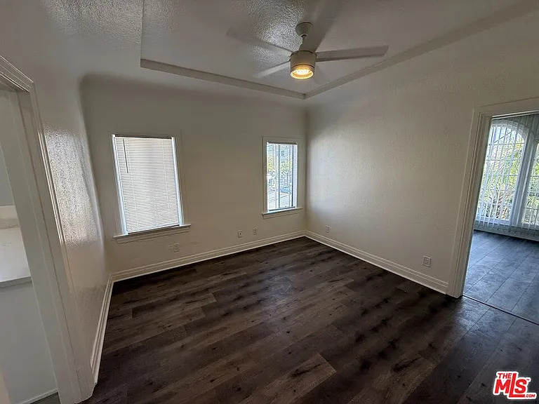 1462 W 36th St #1/2 — Photo 7