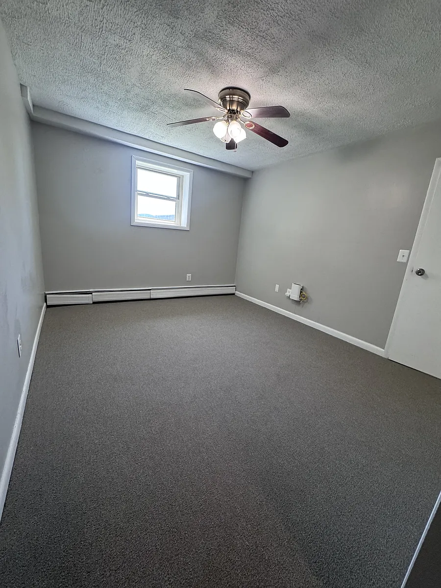 Building Photo - 400 Riverside Dr #OVERLOOKBSMT9