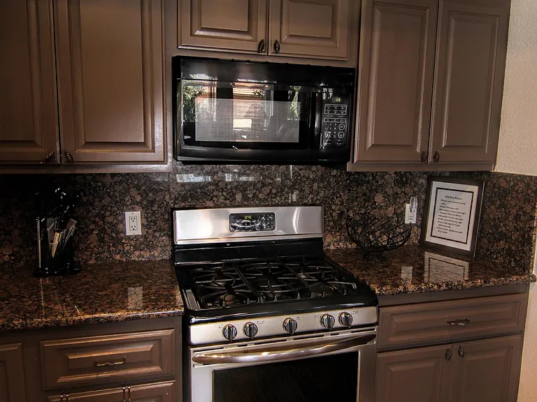 356 S Mohler Dr — Photo 11