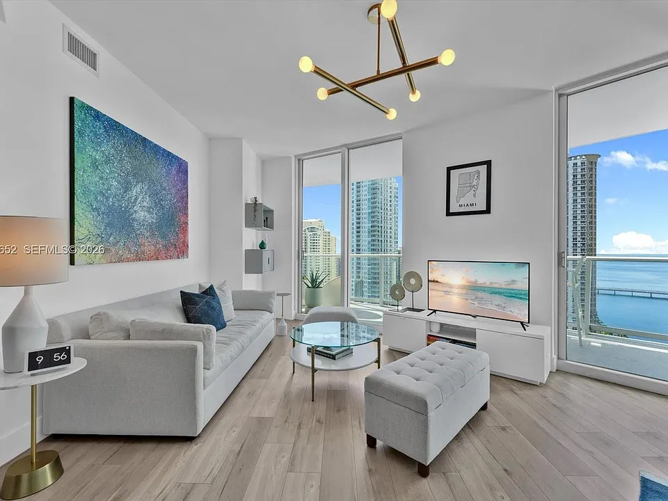 300 S Biscayne Blvd #T-1708