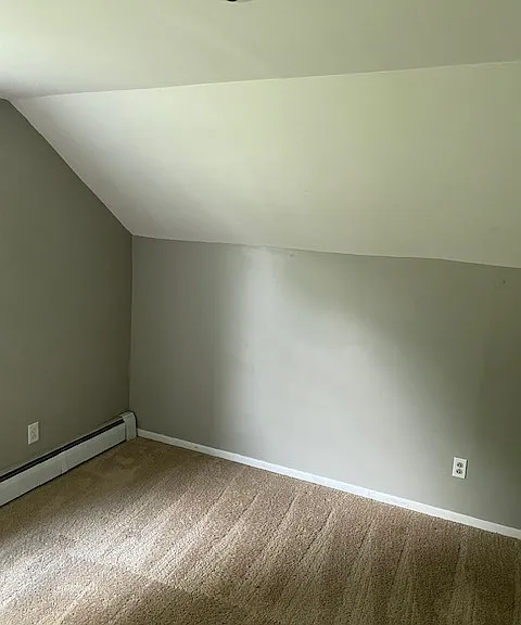 Upstairs bedroom 2