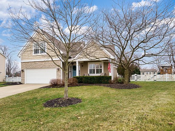 3rd image of 17 Glencliff Pl