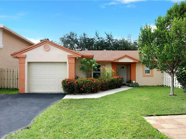 3852 NW 107th Way, Sunrise, FL 33351