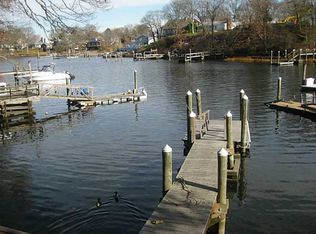 1 Narrows Rd, Narragansett, RI 02882