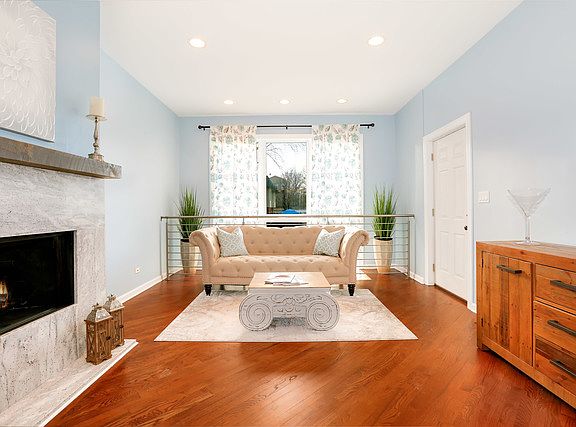 5th image of 1529 N Rockwell St #1