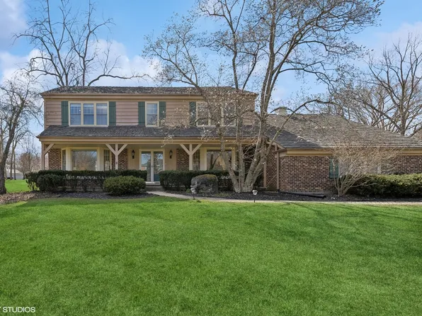 1351 Fairway Dr, Lake Forest, IL 60045