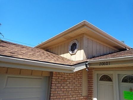 3rd image of 20601 Bensley Ave