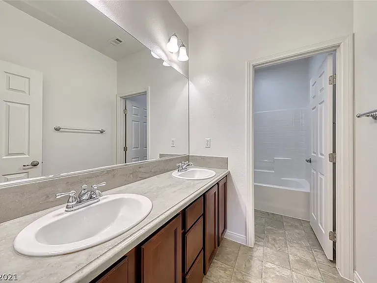 1909 Gentle Dawn Ave — Photo 9