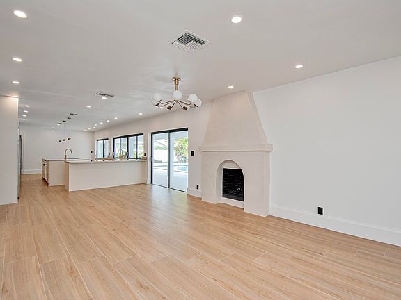 3rd image of 6761 S Grande Drive