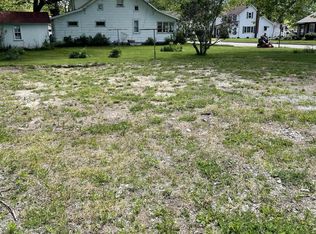 305 E Front St, South Whitley, IN 46787