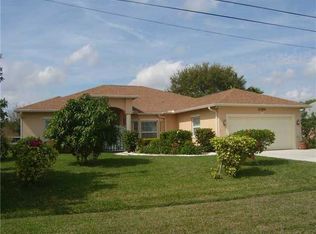 2384 SE West Blackwell Dr, Port Saint Lucie, FL 34952