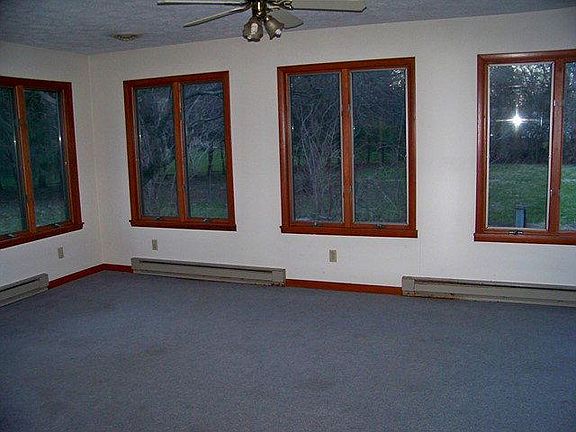 4th image of 1566 Kingwood Cir