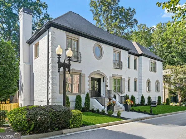1240 Brookhaven Hideway Ct NE, Atlanta, GA 30319