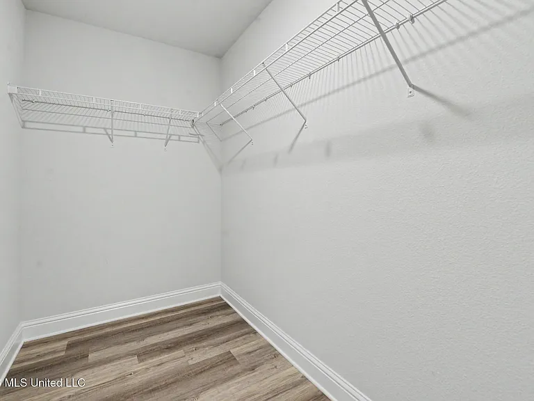 107 Mill Ct — Photo 14