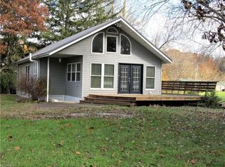 1011 Federal Rd, Little Hocking, OH 45742