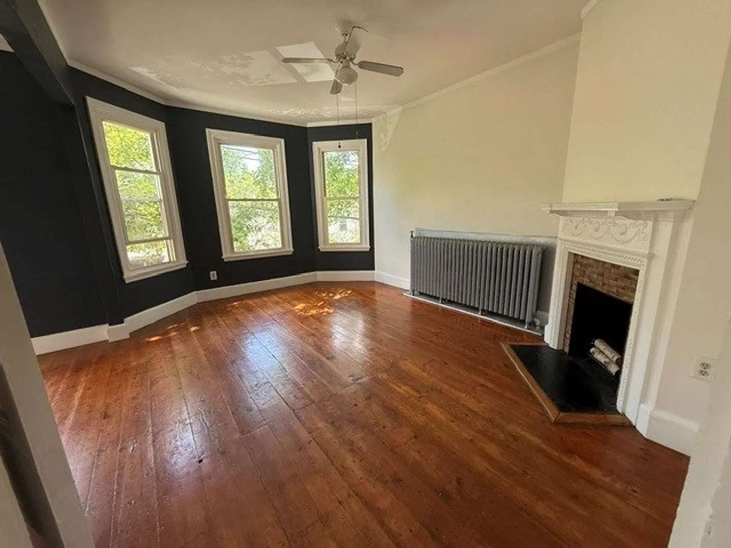 265 Spring St (CAM Realty) — Photo 1
