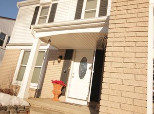2313 E Roundtable Dr, Canton, MI 48188