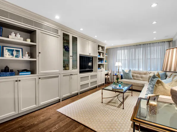 241 East 76th Street image 3 of 12