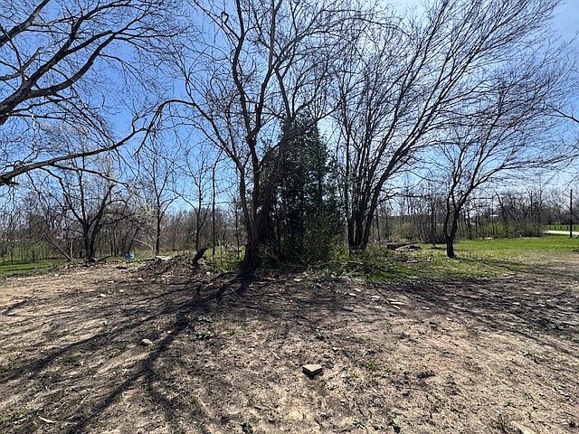 2nd image of 1055 Iberia Rd
