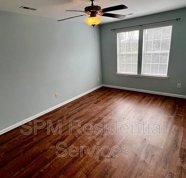 5061 Peachtree Ave — Photo 10