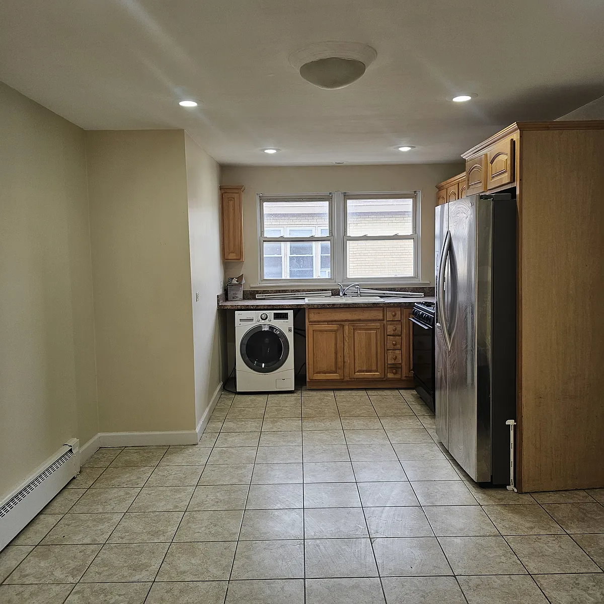 Building Photo - 9215 S Cottage Grove Ave #2