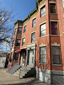 519 E 187th Street, Bronx, NY, 10458