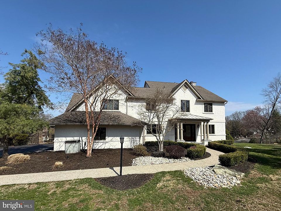 1st image of 2 Forest Lake Dr