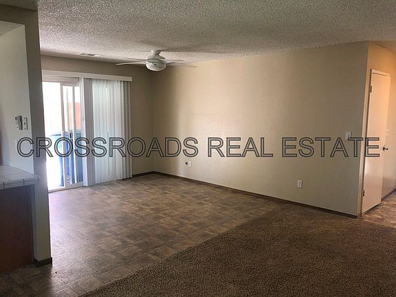 5th image of 877 King Richard Way