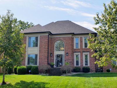 1002 Lake Forest Pkwy, Louisville, KY, 40245