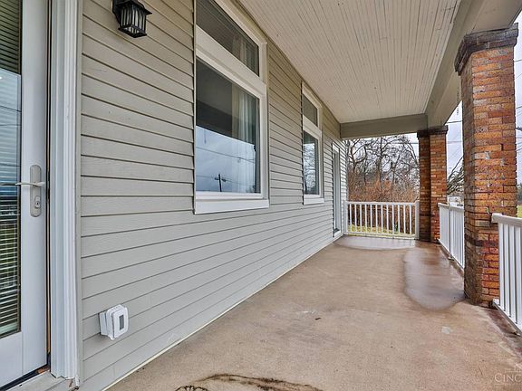 3rd image of 654 3rd St