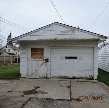 2nd image of 1961 E 34th St