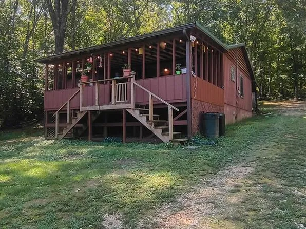 265 Stockdale Cir, Big Sandy, TN 38221