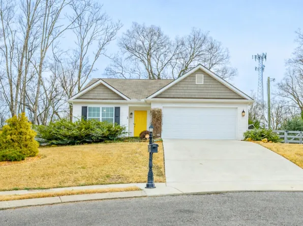 39 Dragoon Ct, Rossville, GA 30741
