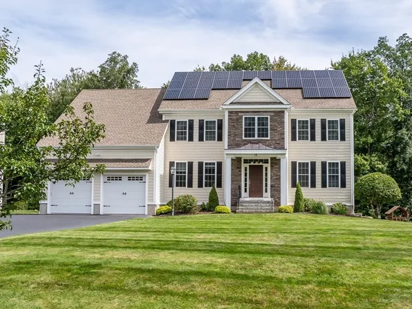 19 Hunters Ridge Way, Hopkinton, MA 01748