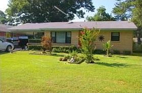 1st image of 3024 Louise St